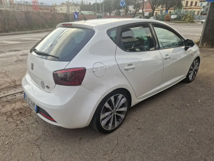 SEAT IBIZA 5P. 1.4 TDI CR FR 90CV - immagine 4