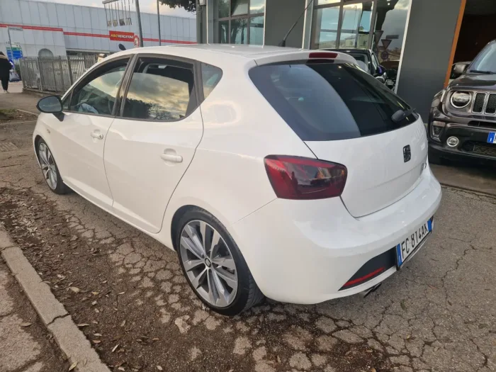 SEAT IBIZA 5P. 1.4 TDI CR FR 90CV - immagine 3